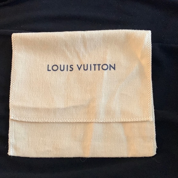 Authentic New Louis Vuitton Dust/Cover Bag sz 6/5.5 - Picture 1 of 3